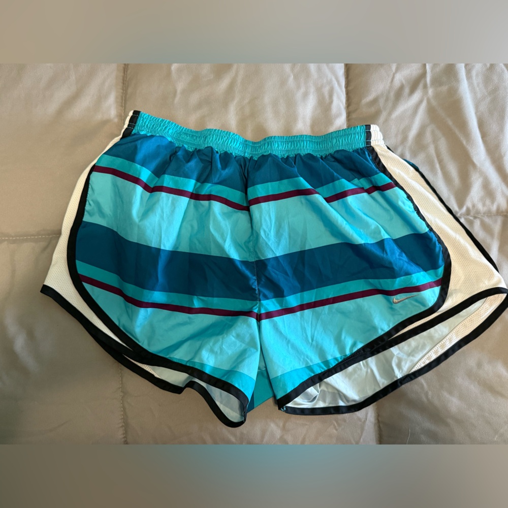 Women’s Nike Run Short